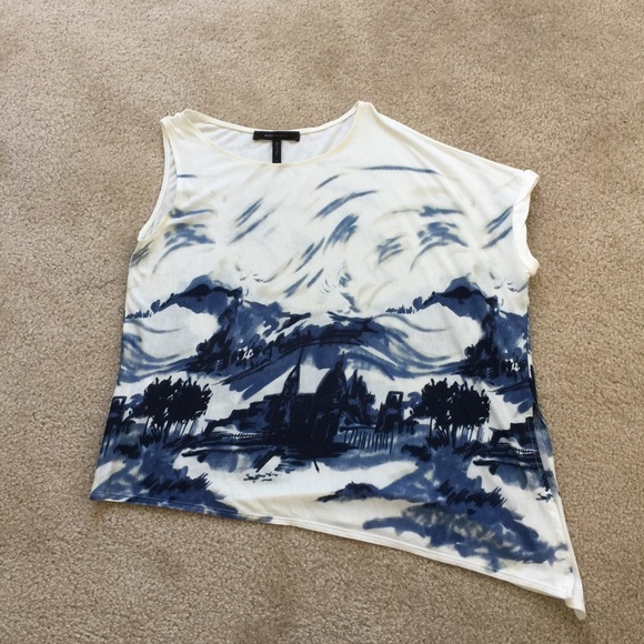 BCBGMAXAZRIA asymmetrical printed top xs - Picture 2 of 4